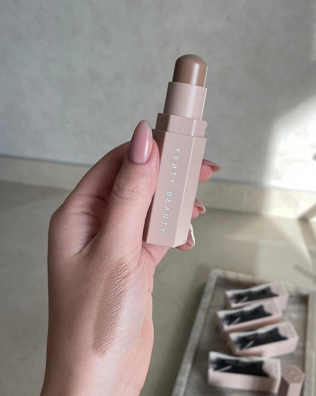 Fenty Beauty Match Stix Contour Skinstick - Soft Amber