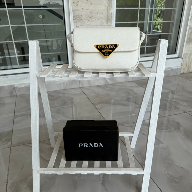 PRADA - WHITE VENUS BAG Hover Image