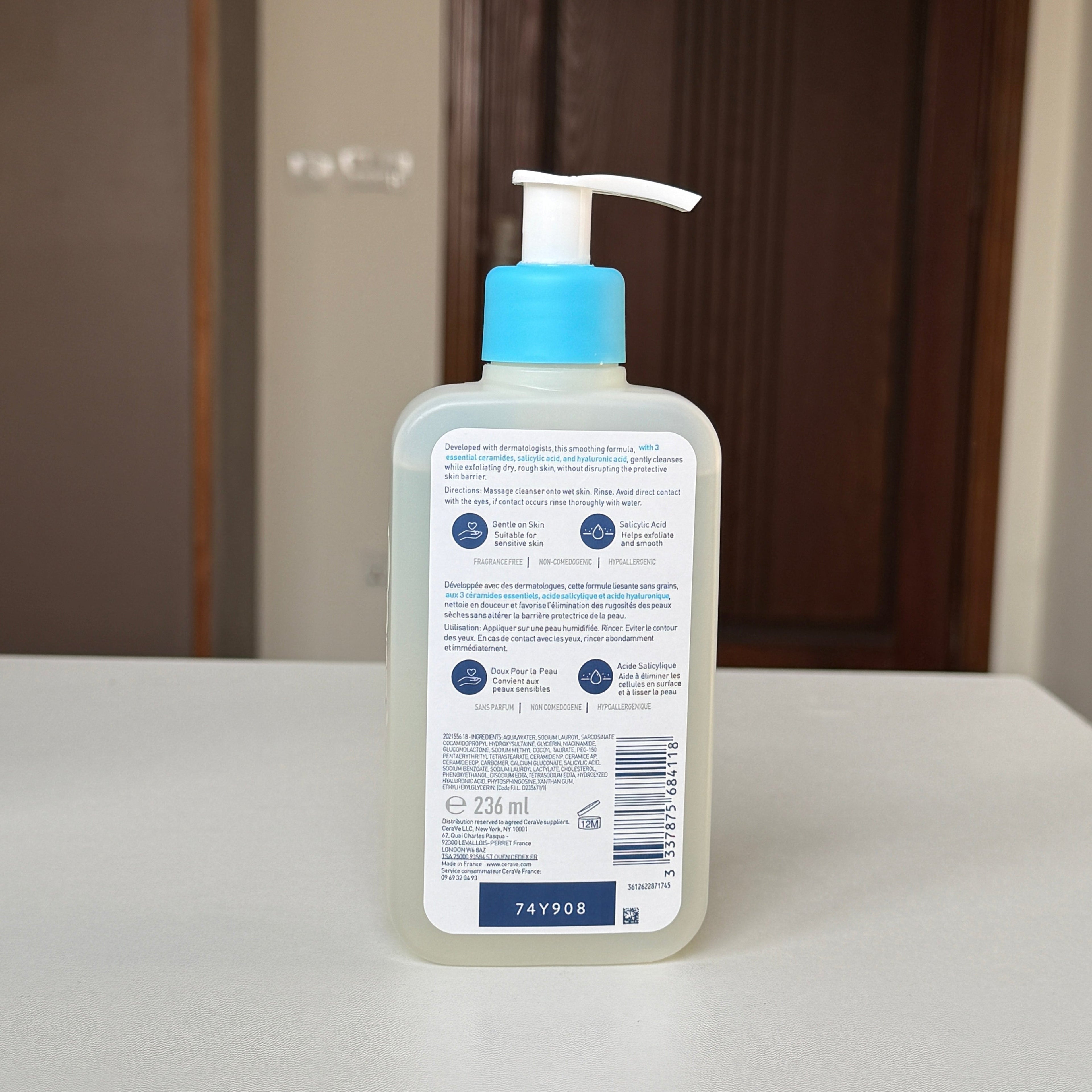 CeraVe SA Smoothing Cleanser 236ml