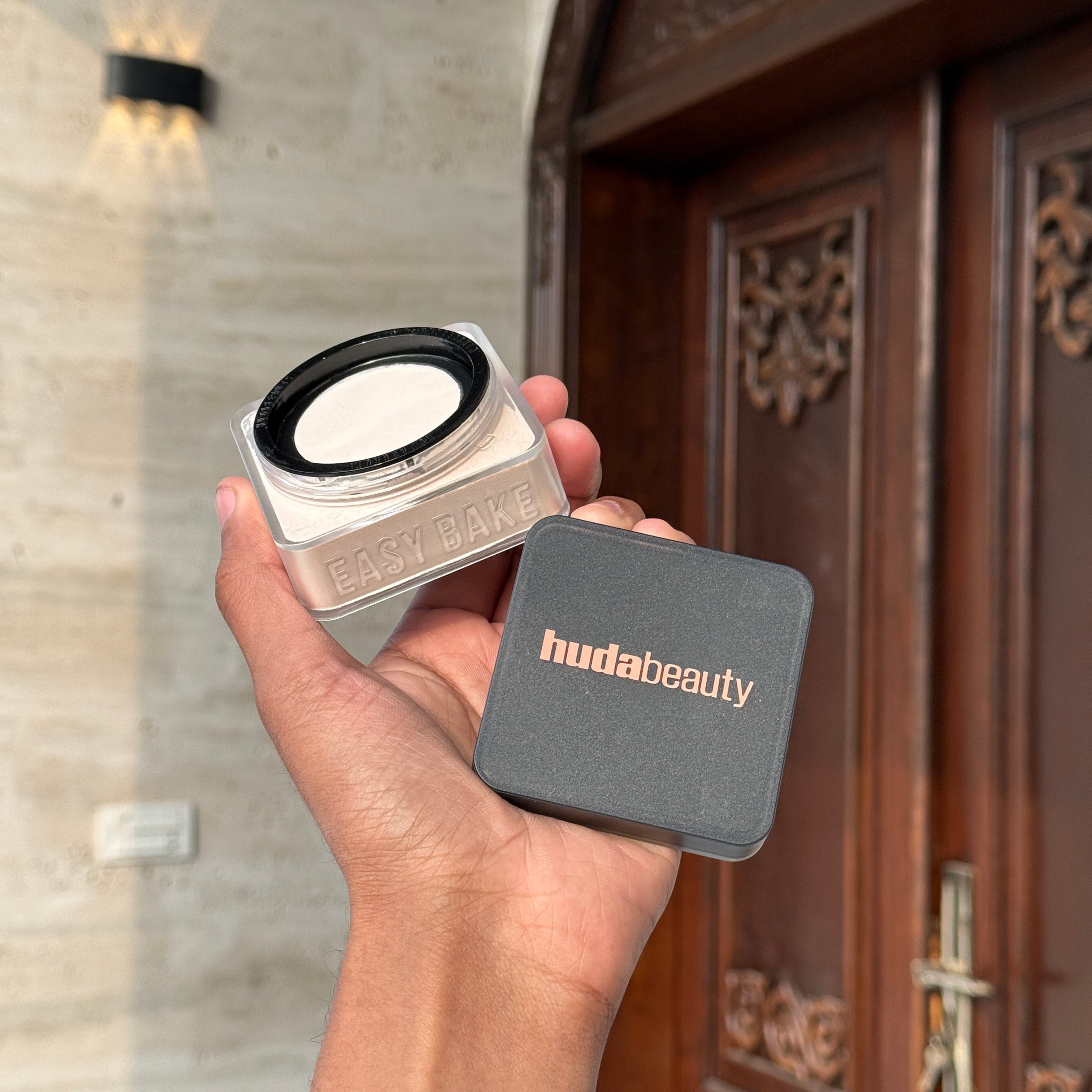 Huda Beauty Easy Bake Loose Baking & Setting Powder (Cup cake)