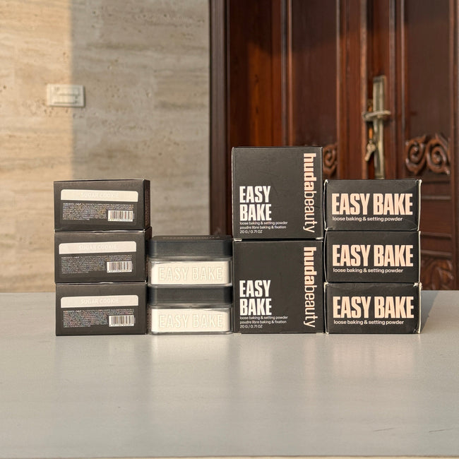 Huda Beauty Easy Bake Loose Baking & Setting Powder(Sugar Cookie) Hover Image