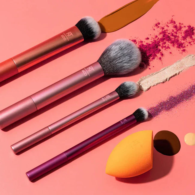 Real Techniques Everyday Essentials Brushes And Sponge Set Main Image