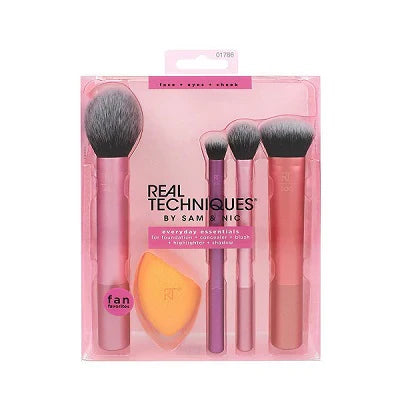 Real Techniques Everyday Essentials Brushes And Sponge Set Hover Image