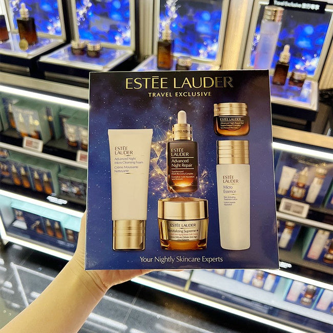 ESTEE LAUDER Travel Exclusive Set Hover Image