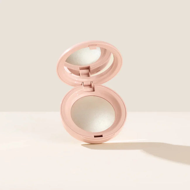 Rare beauty-Silky Touch Highlighter Hover Image