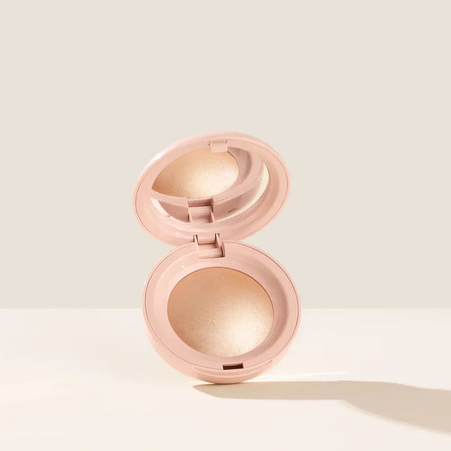 Rare beauty-Silky Touch Highlighter Main Image